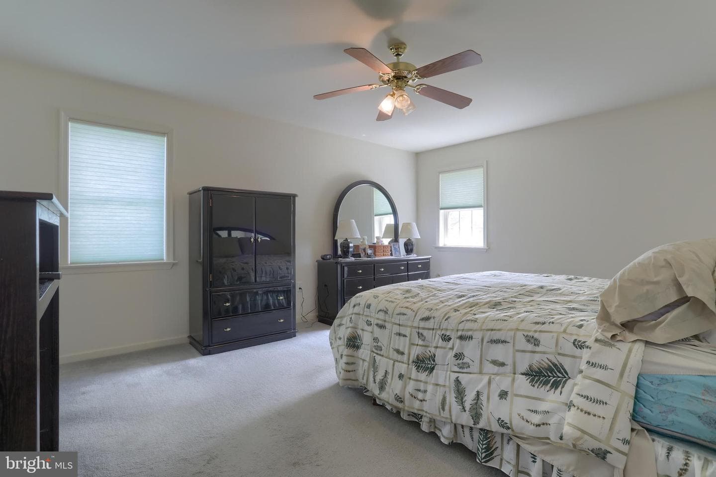 10 Lion Lane photo 18