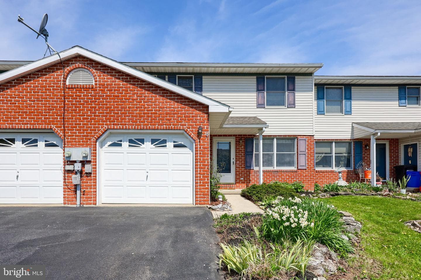 142 Palm Lane photo 2