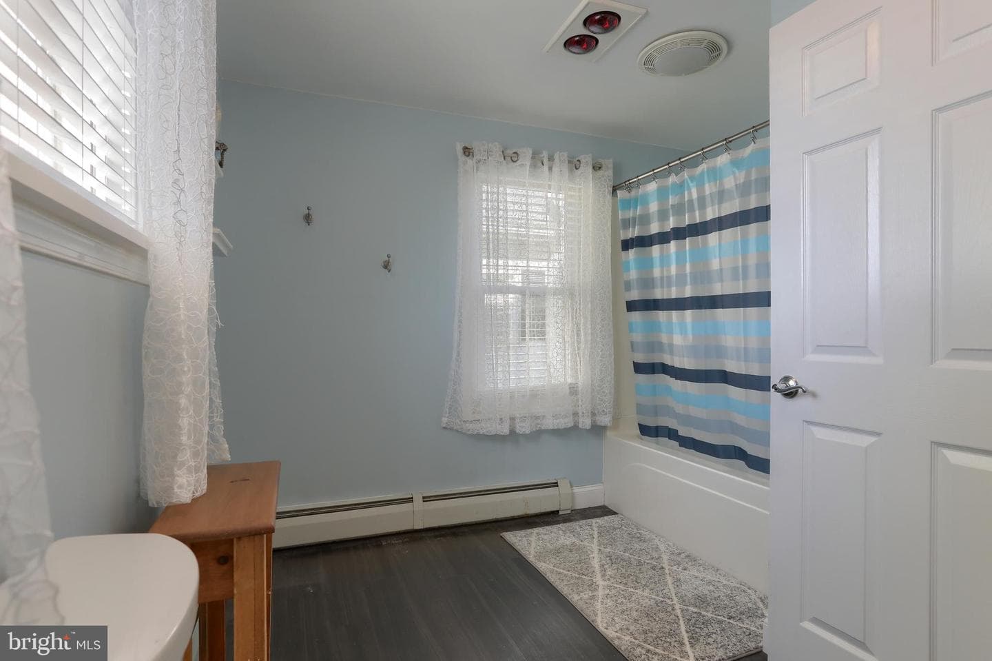 221 W Main Street photo 18