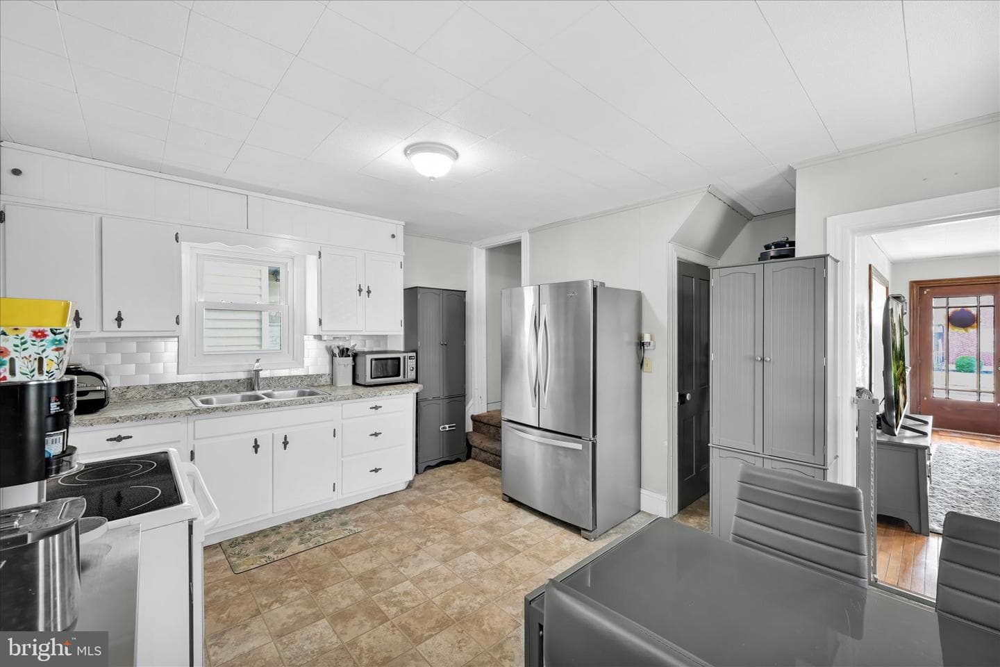 41 Memorial Boulevard photo 14