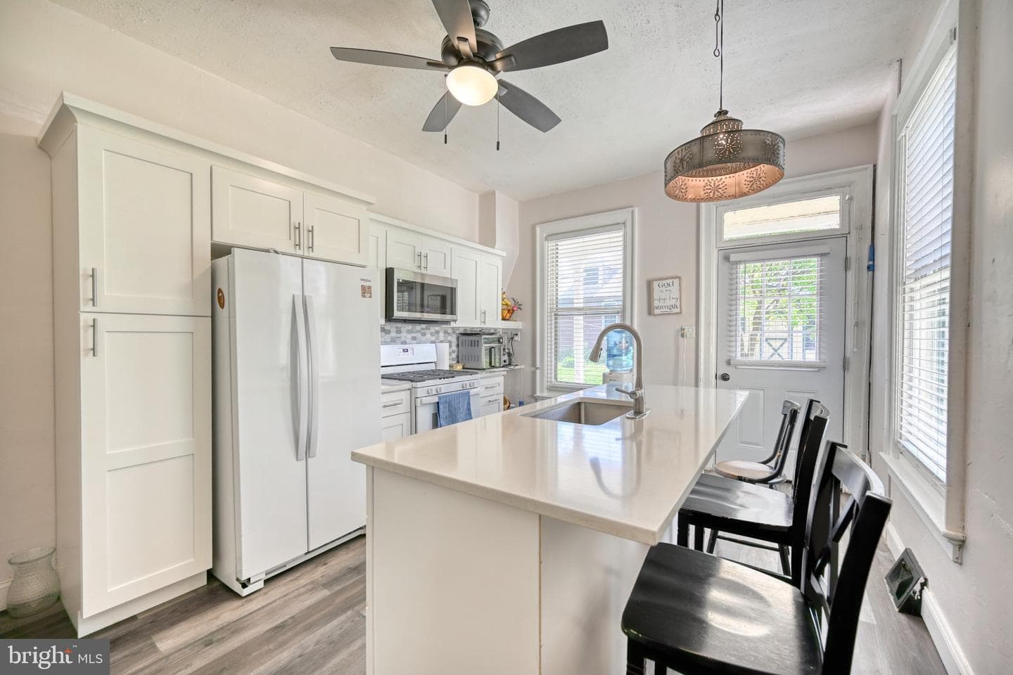 14 E Chestnut Street photo 10
