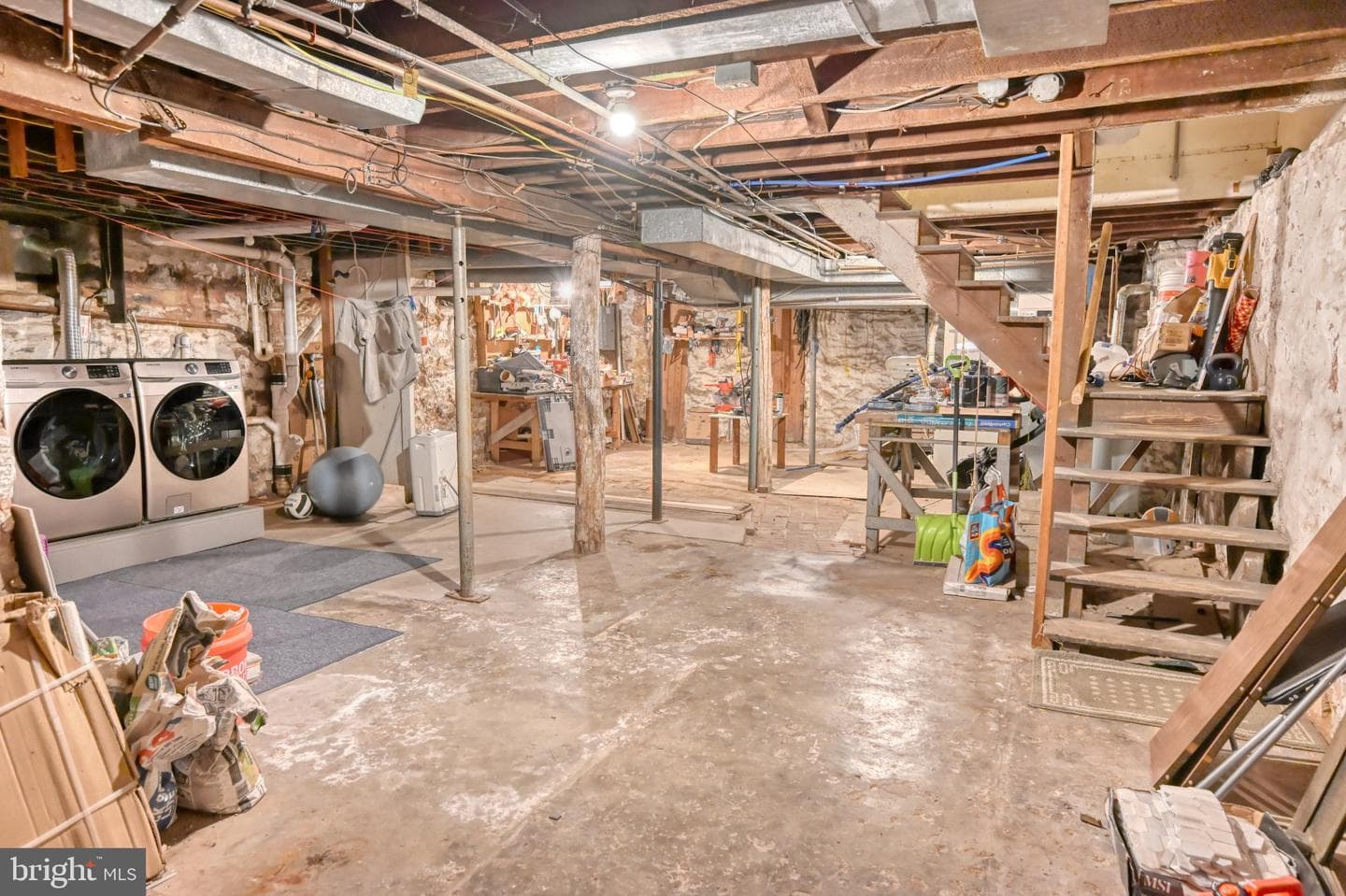 14 E Chestnut Street photo 26