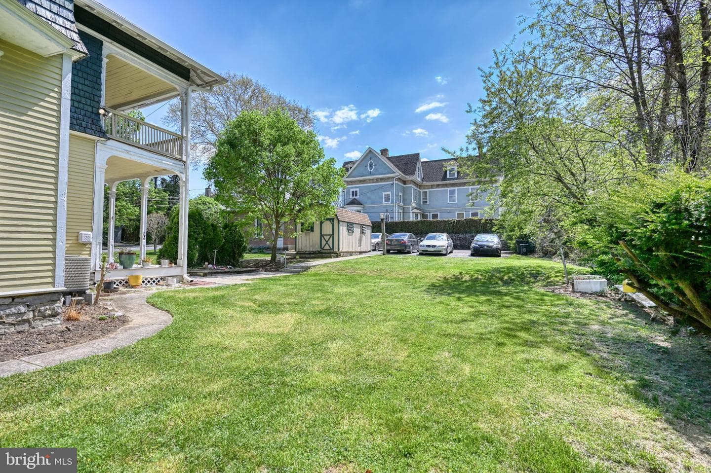 14 E Chestnut Street photo 34