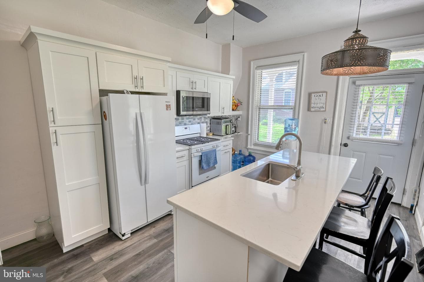14 E Chestnut Street photo 9