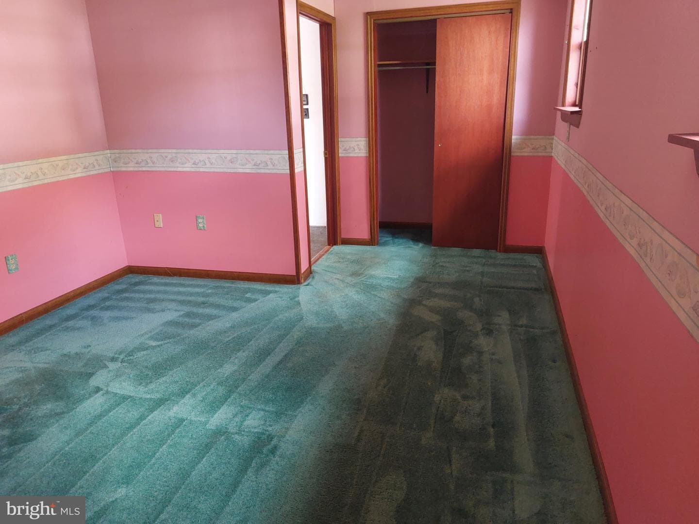 912 Poplar Lane photo 31
