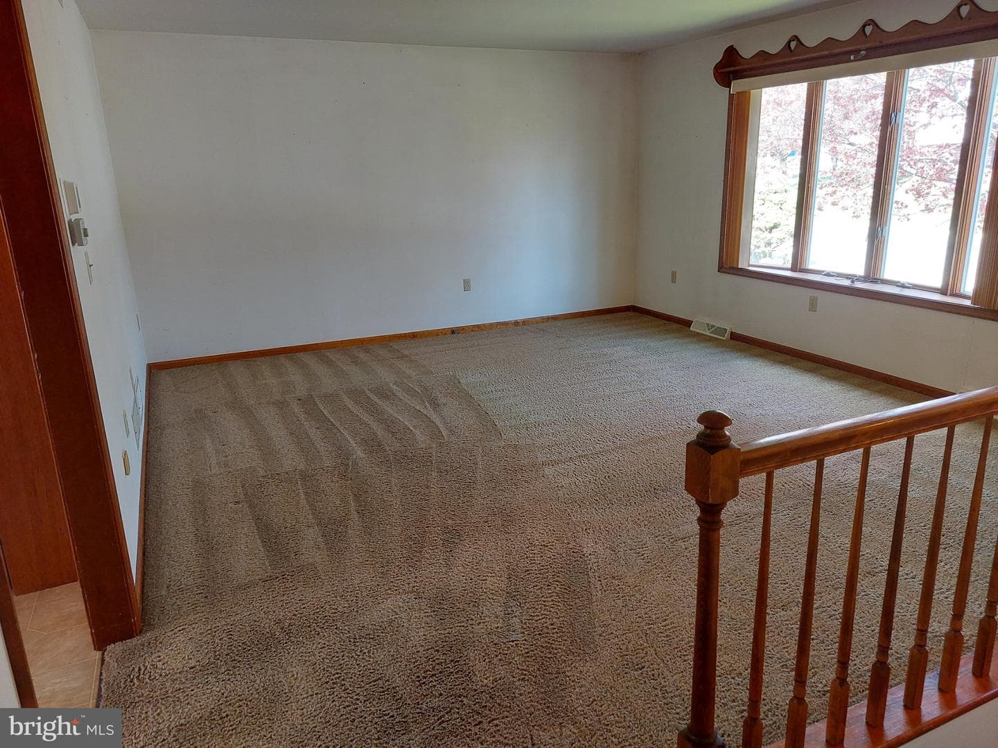 912 Poplar Lane photo 4