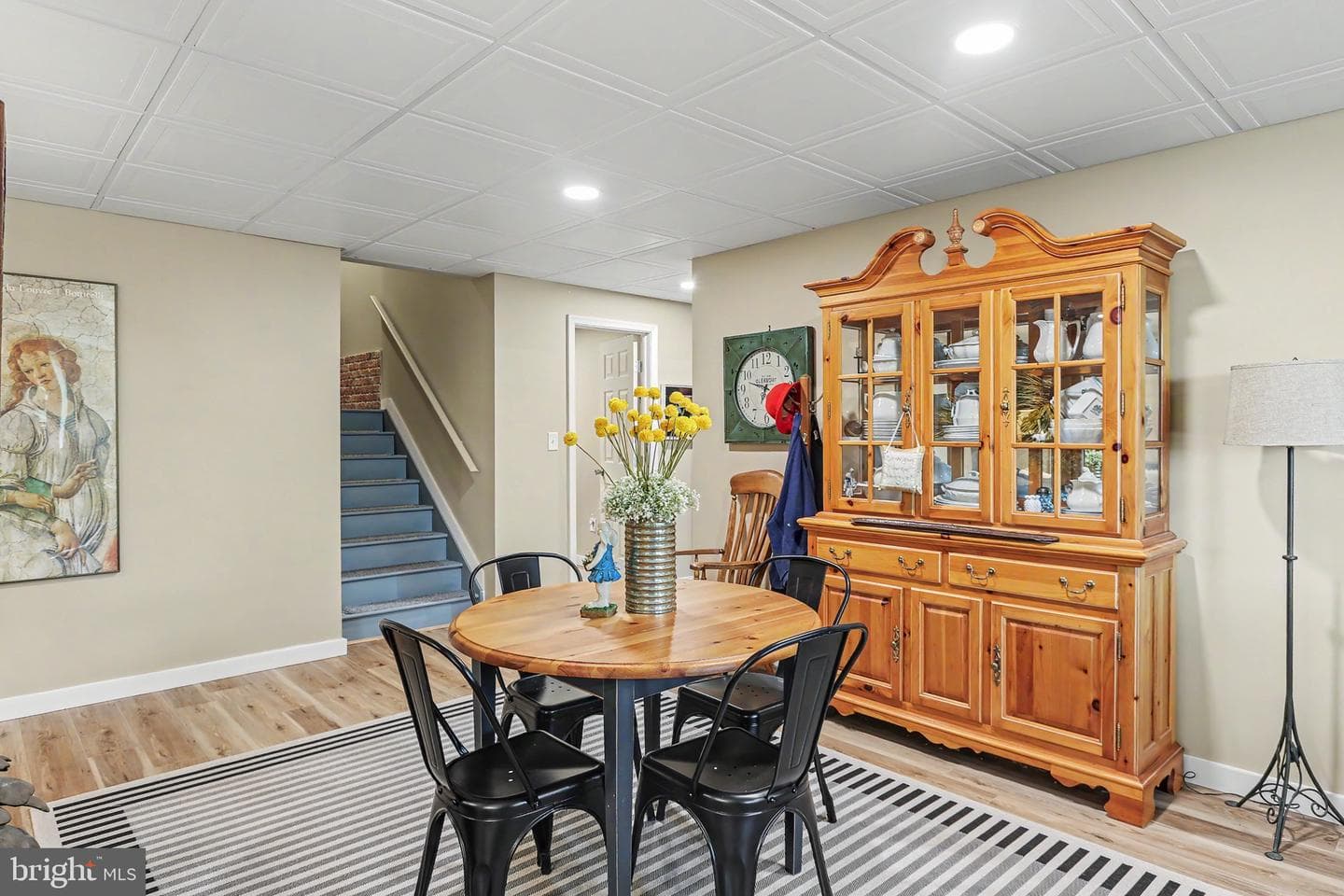 844 Victoria Lane photo 42