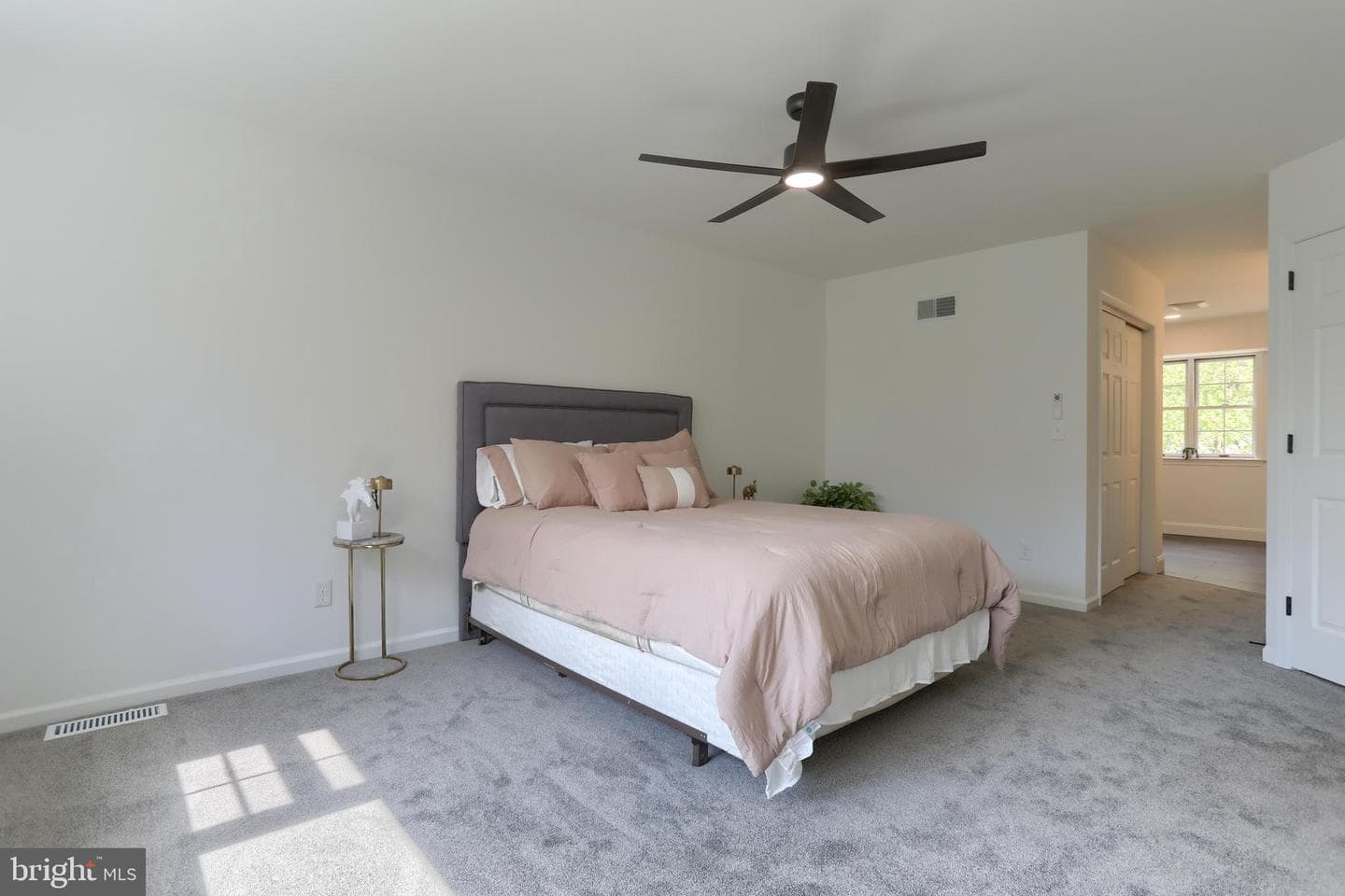 711 Brookside Lane photo 31