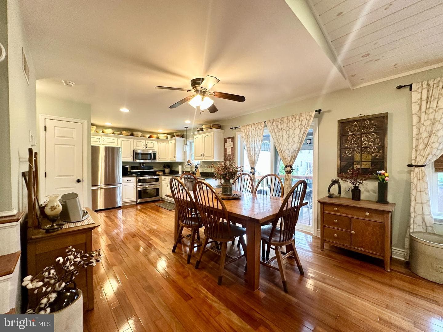 123 Twin Creeks Drive photo 18