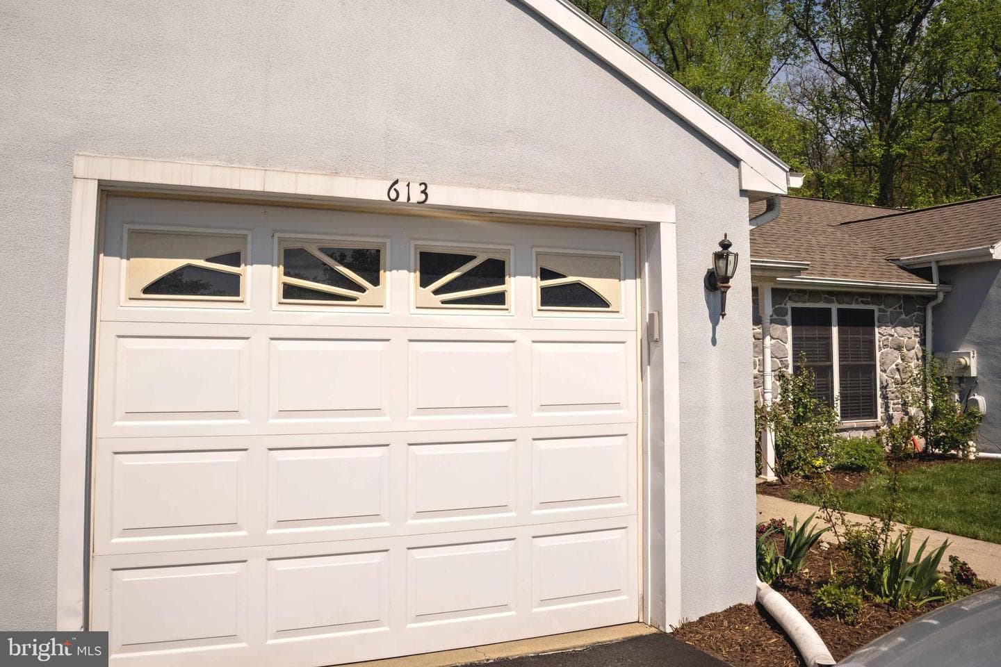 613 Blueberry Lane photo 5