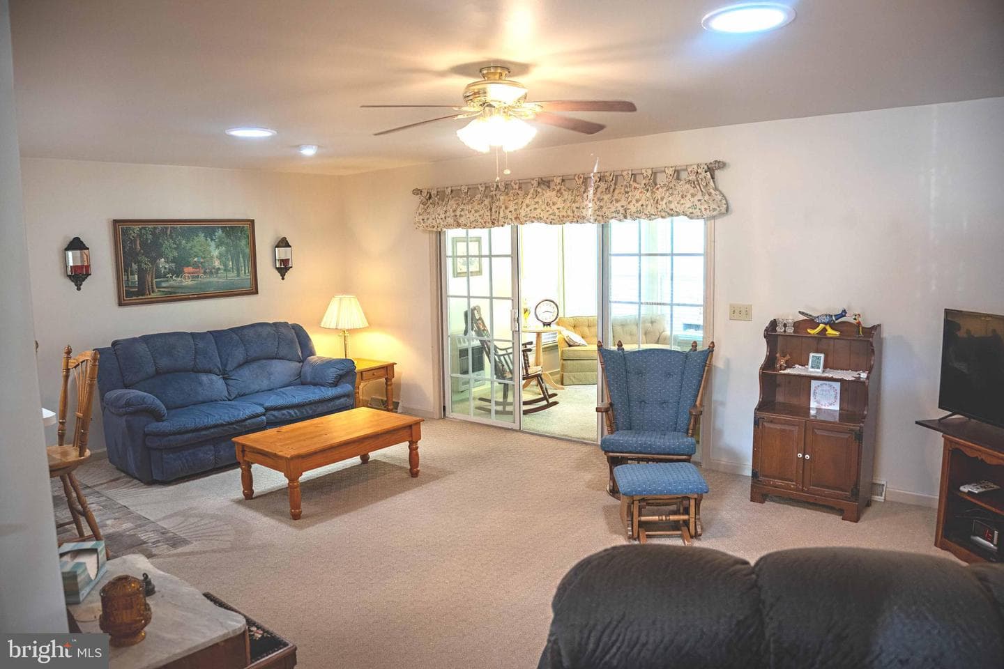 613 Blueberry Lane photo 8