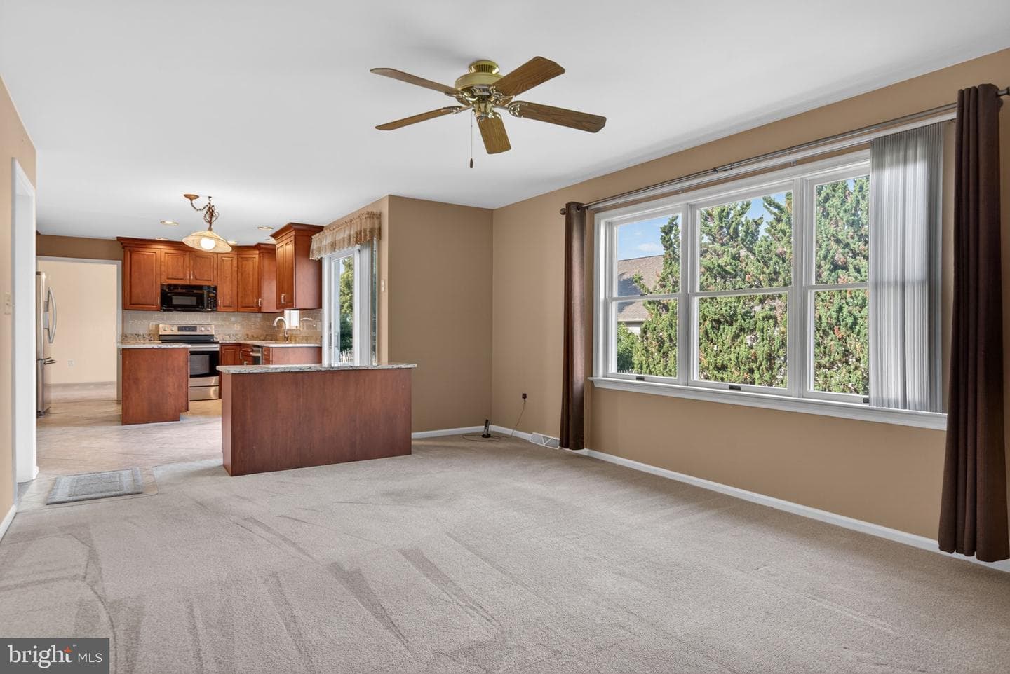 30 Red Maple Circle photo 12