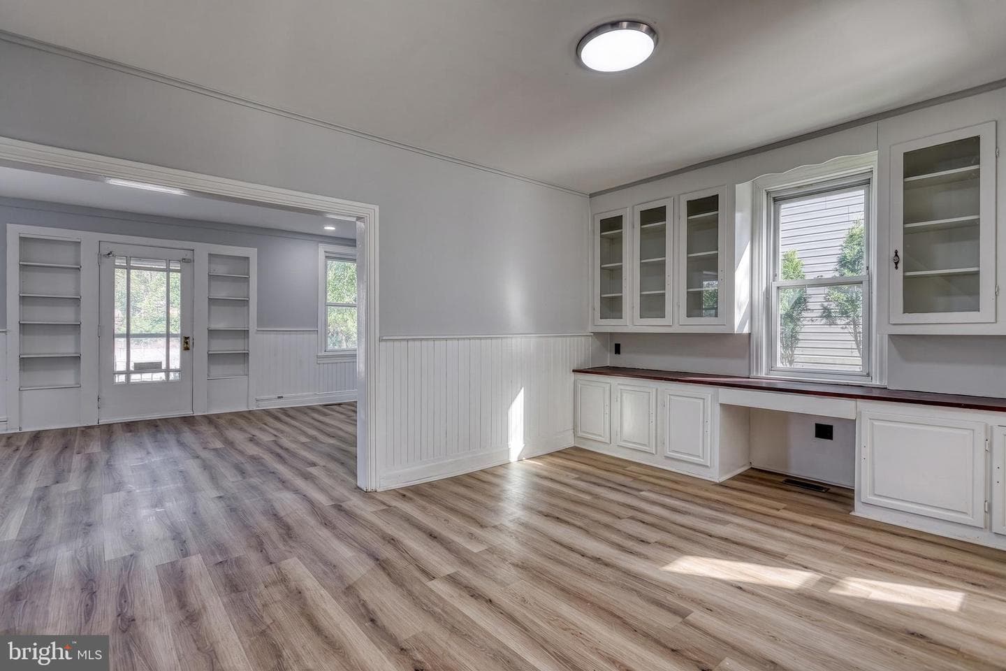 945 Cornwall Road photo 13