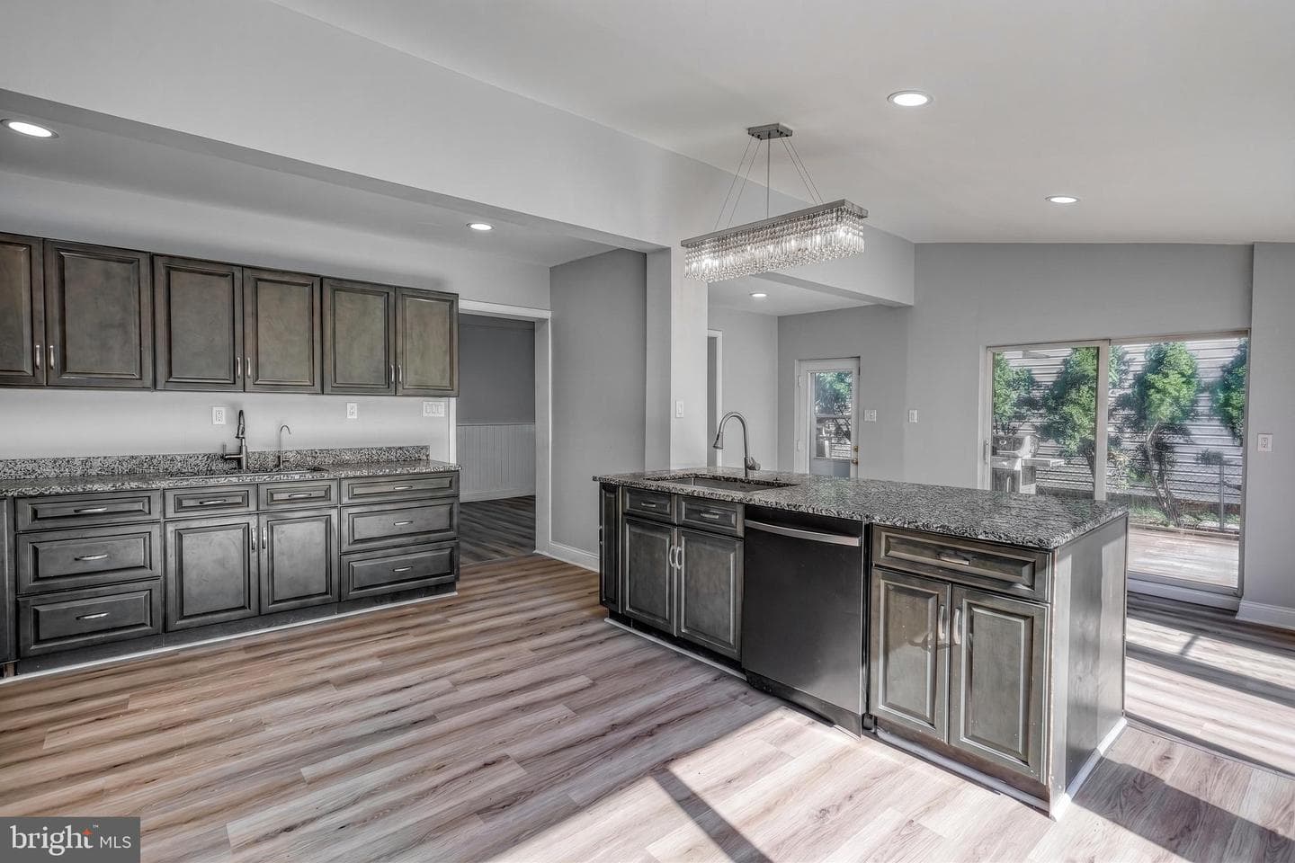 945 Cornwall Road photo 20