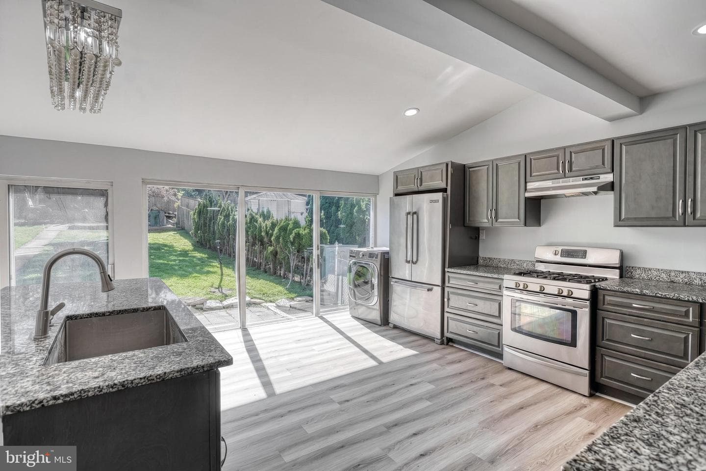 945 Cornwall Road photo 22
