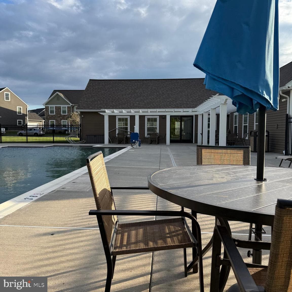 858 Byler Circle photo 34