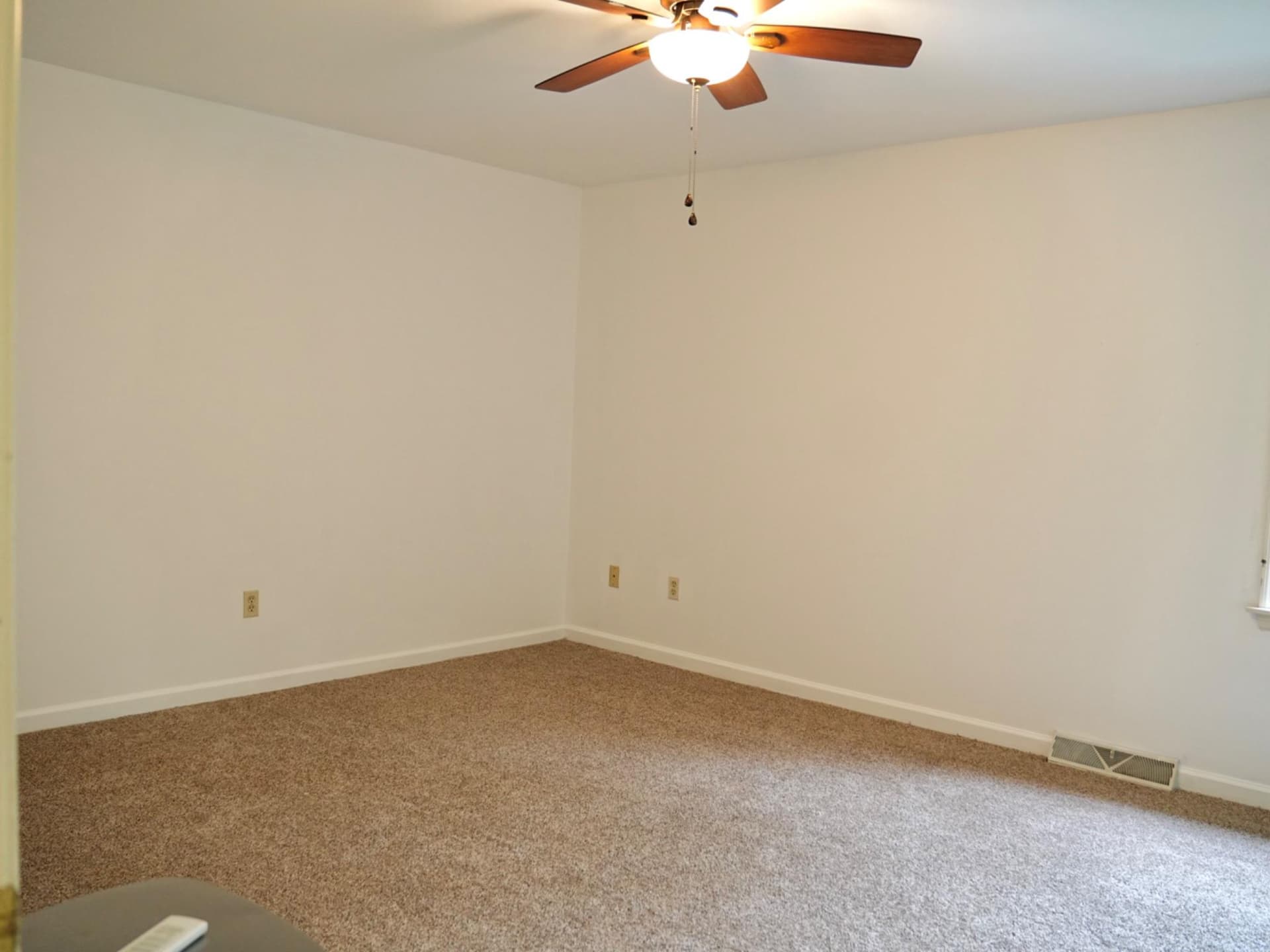 69 English Drive photo 32
