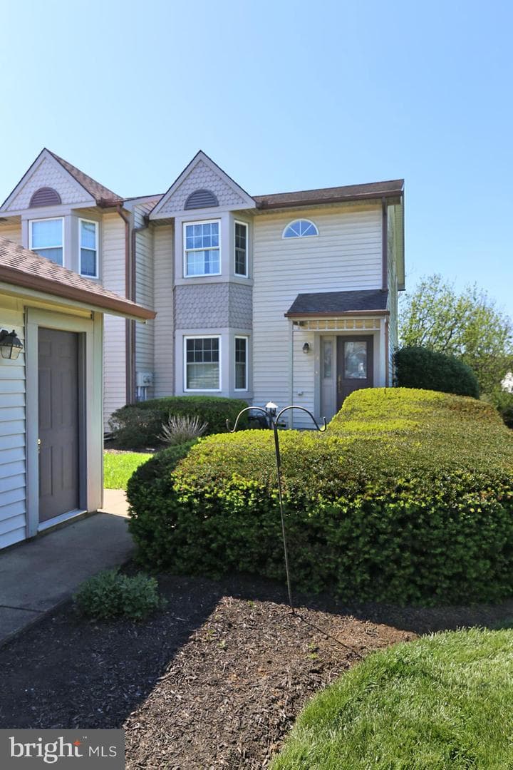14 Shady Ln U-0001 photo 2