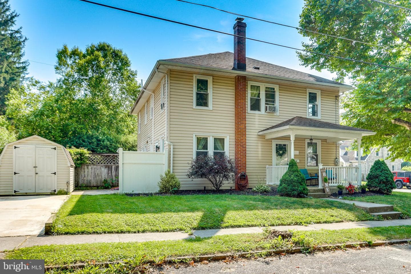 208 Elm Street photo 18