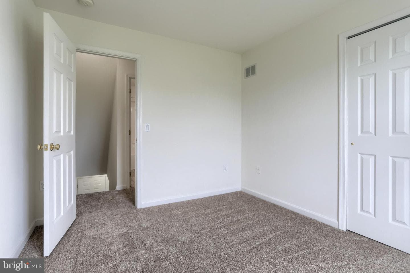 2128 Penn Street photo 13