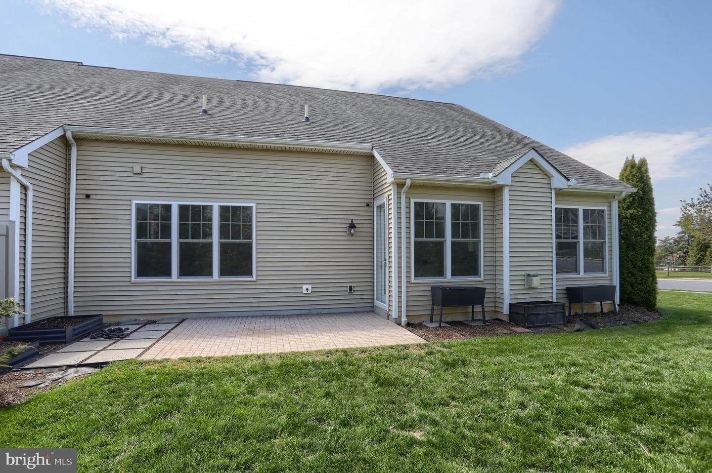 103 Windermere Dr photo 33