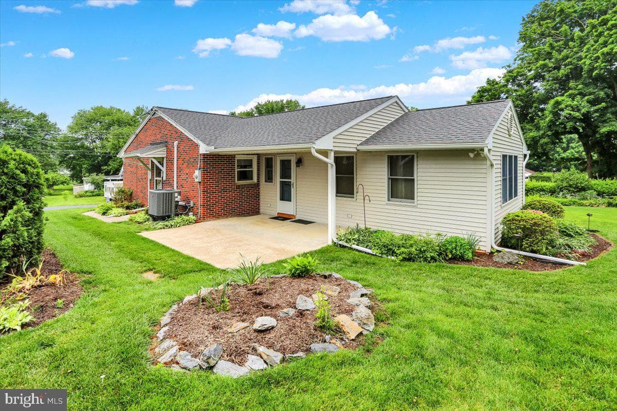 41 Jayann Drive photo 6