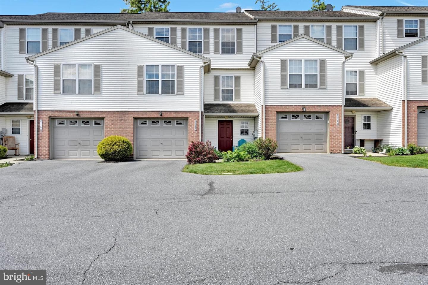 2177 Penn St L-0232