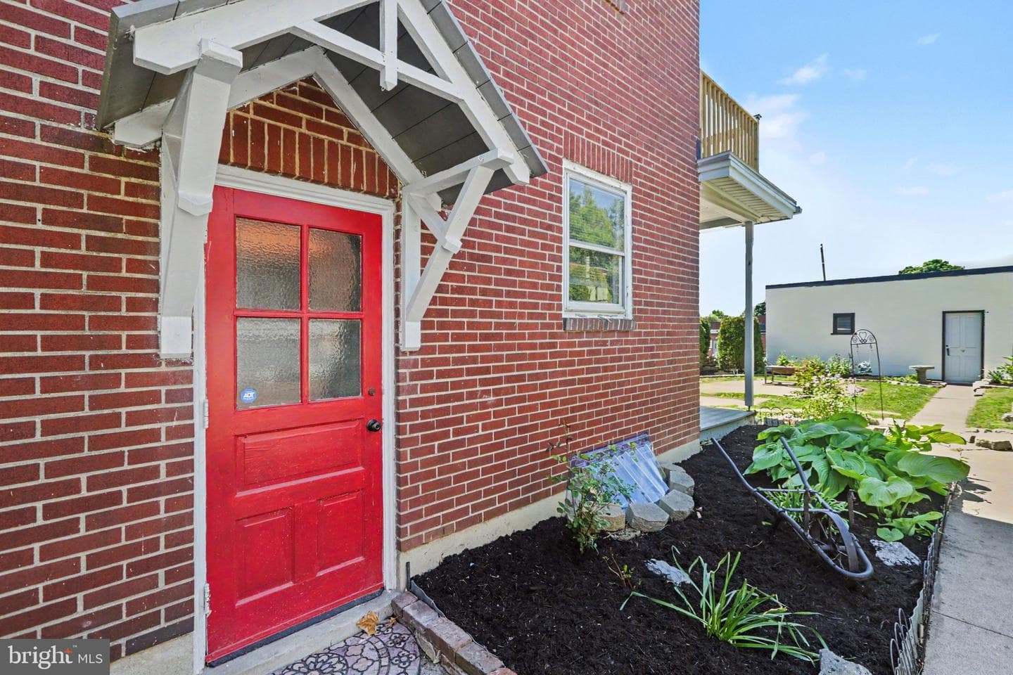 241 S 6th Street photo 4