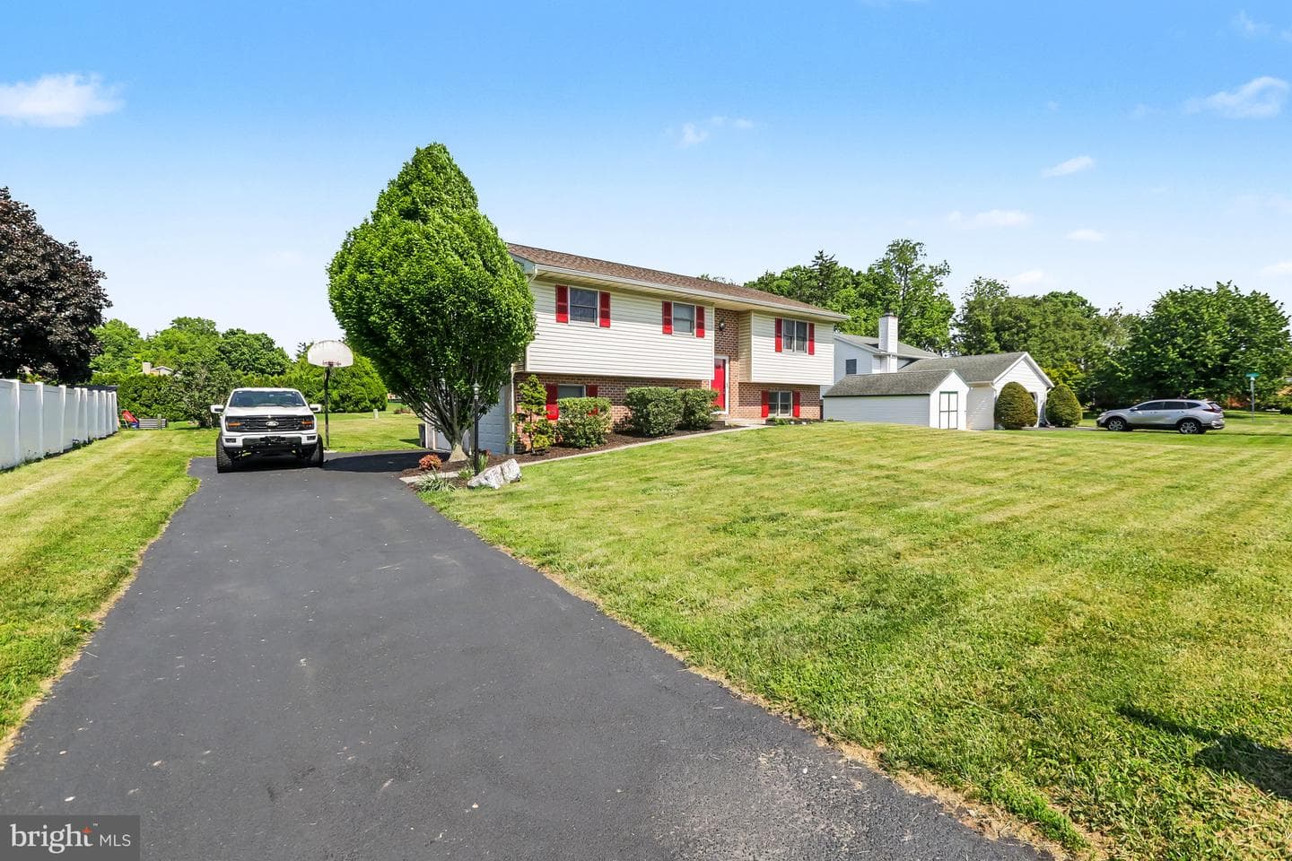 212 Brunswick Lane photo 3