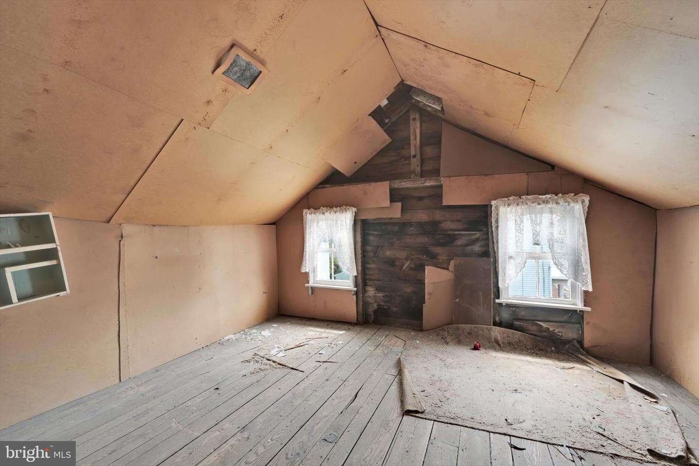 32 N Lancaster Street photo 22