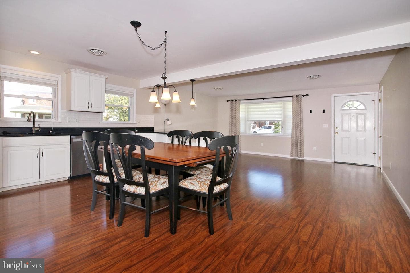 1634 Elm Street photo 10