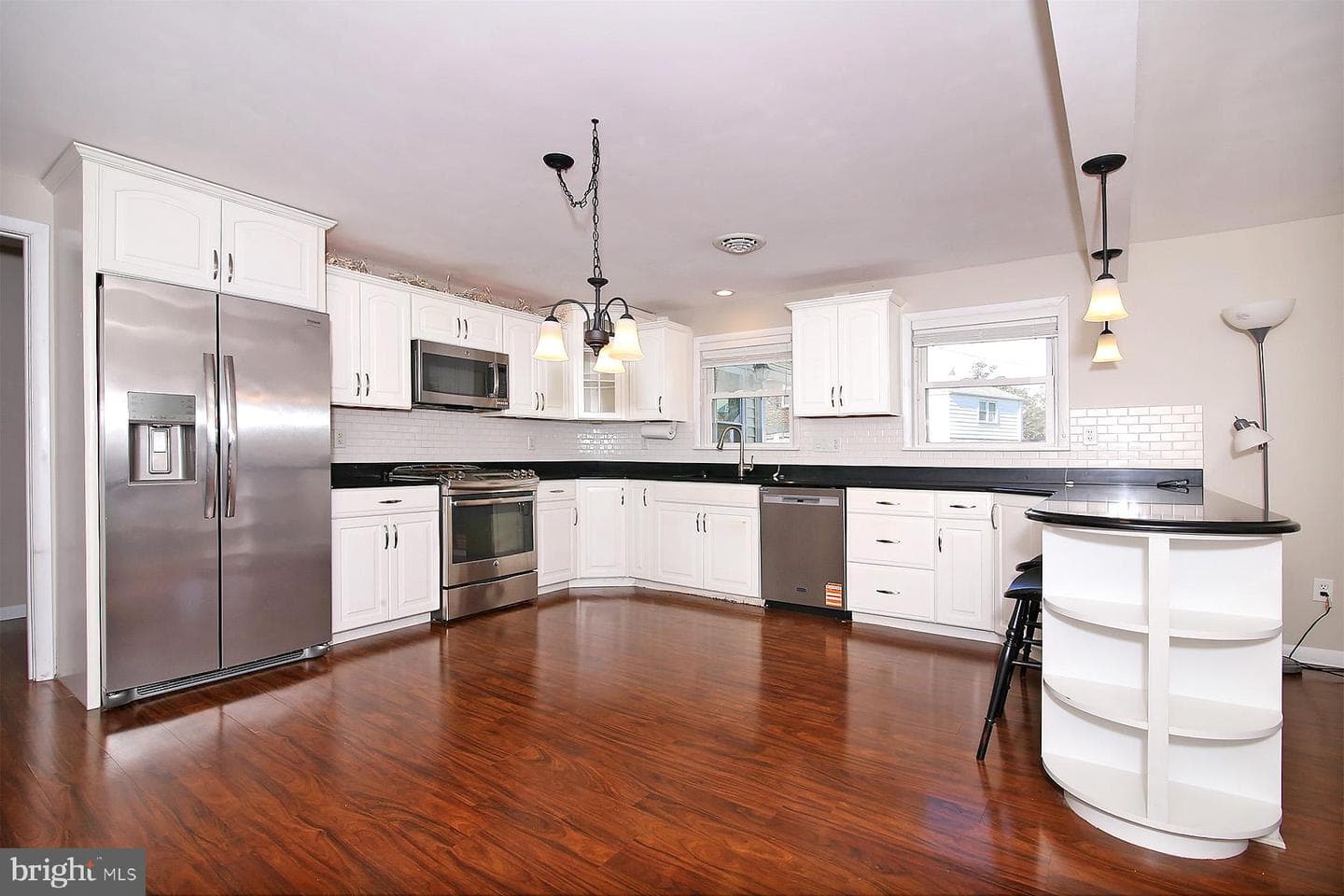 1634 Elm Street photo 9