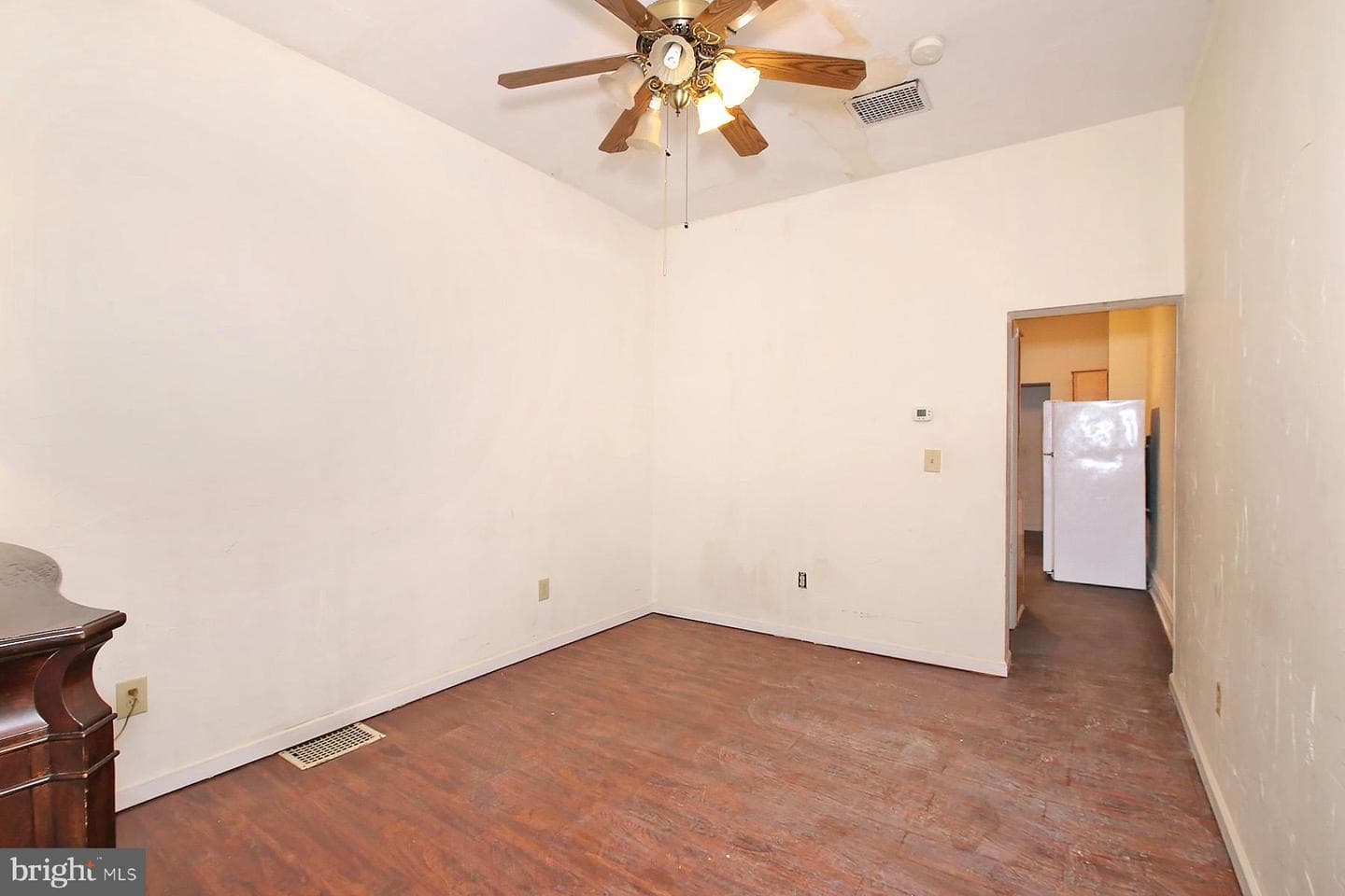 27 N 6th Street photo 10