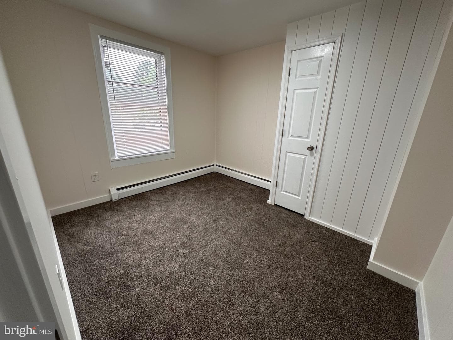 136 N Railroad Street photo 14