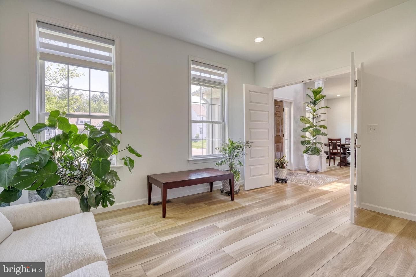 1549 Cambridge Drive photo 18