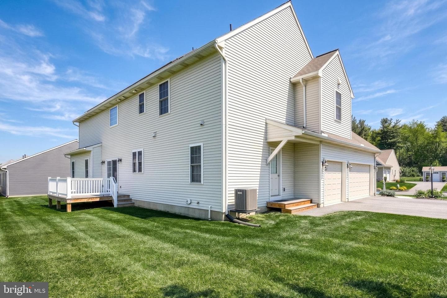 1549 Cambridge Drive photo 63
