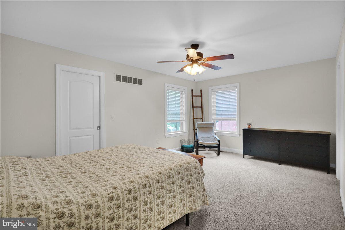368 Granite Street photo 18