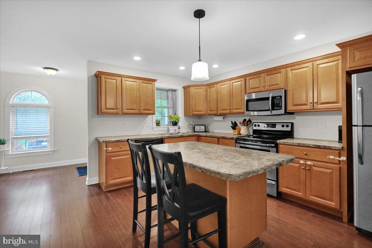 368 Granite Street photo 8