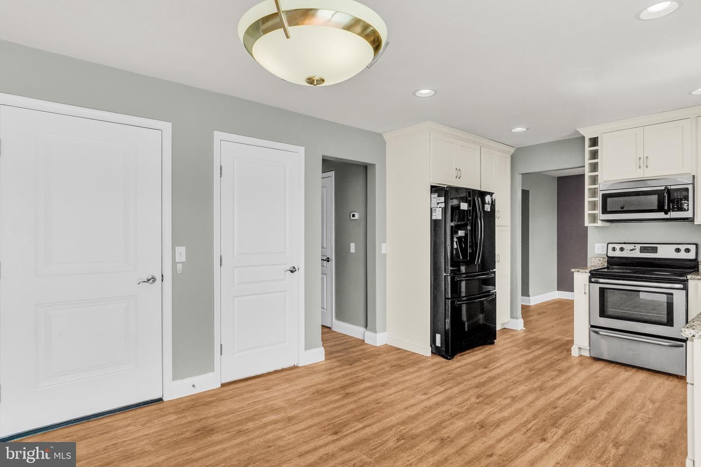 25 Springbrook Drive photo 11