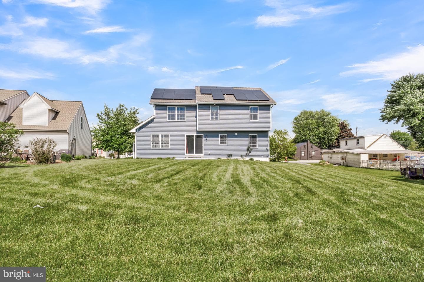 25 Springbrook Drive photo 3