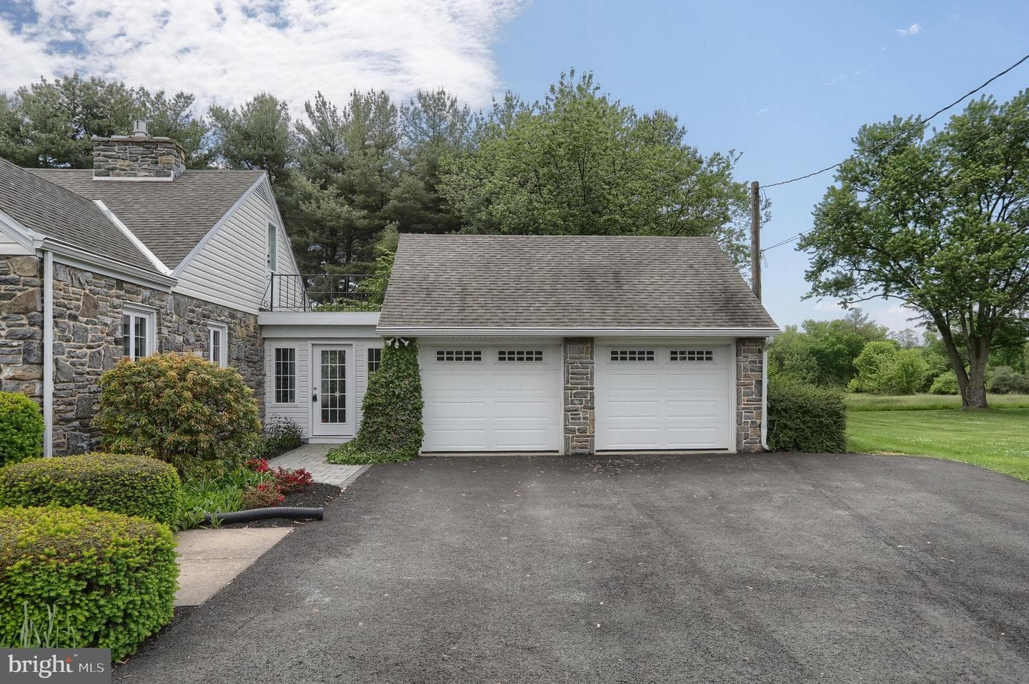 235 Narrows Drive photo 13