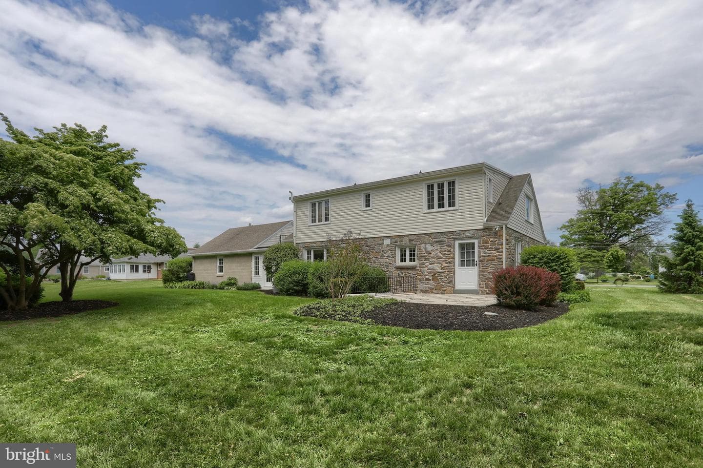 235 Narrows Drive photo 65