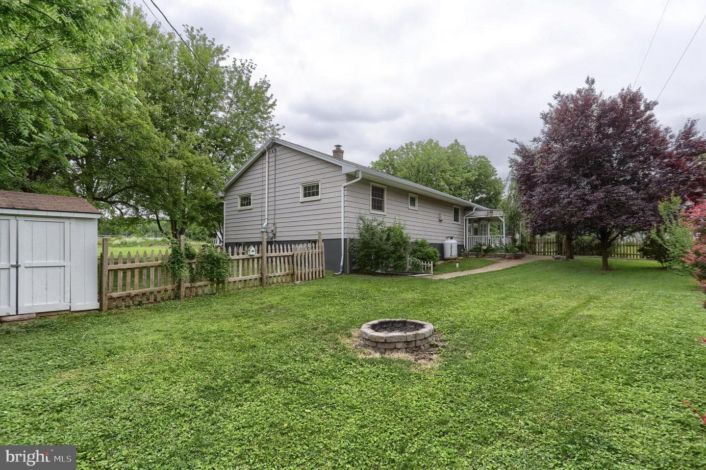 15 Alden Lane photo 35