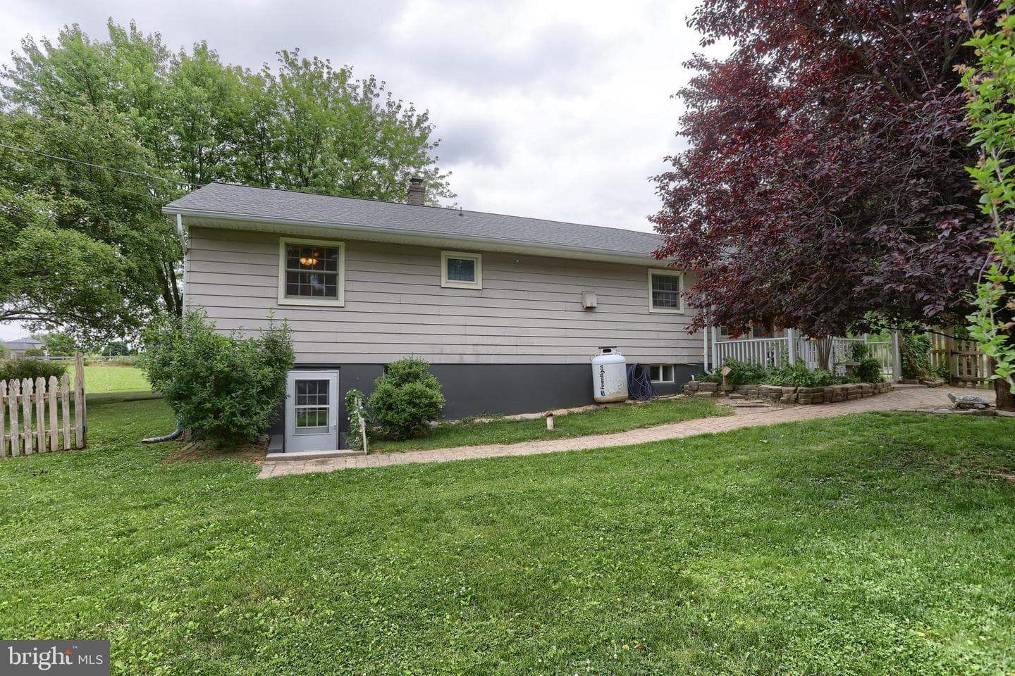 15 Alden Lane photo 38