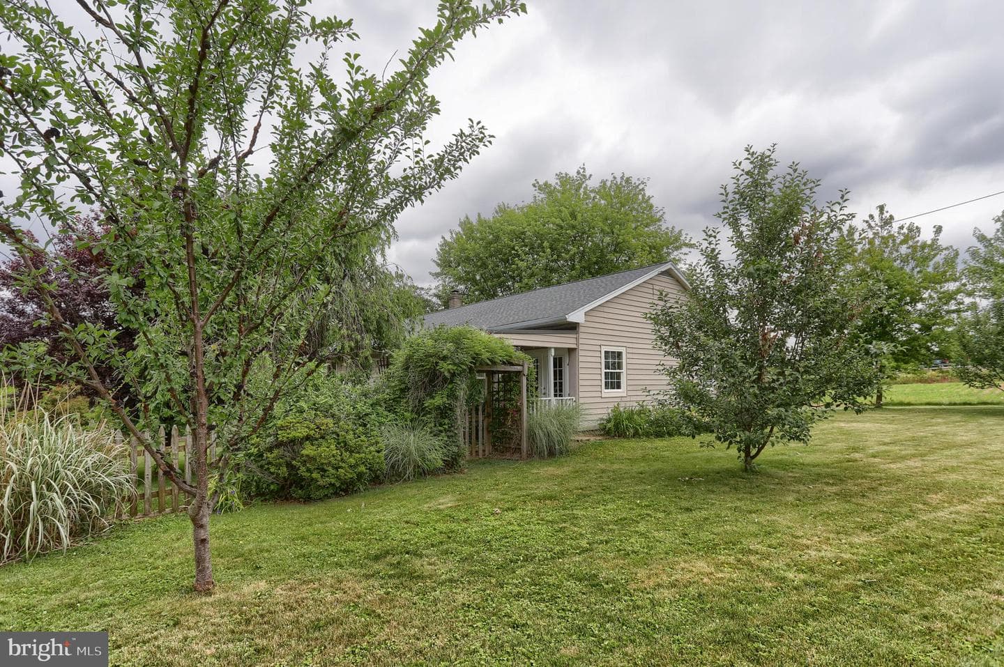 15 Alden Lane photo 39