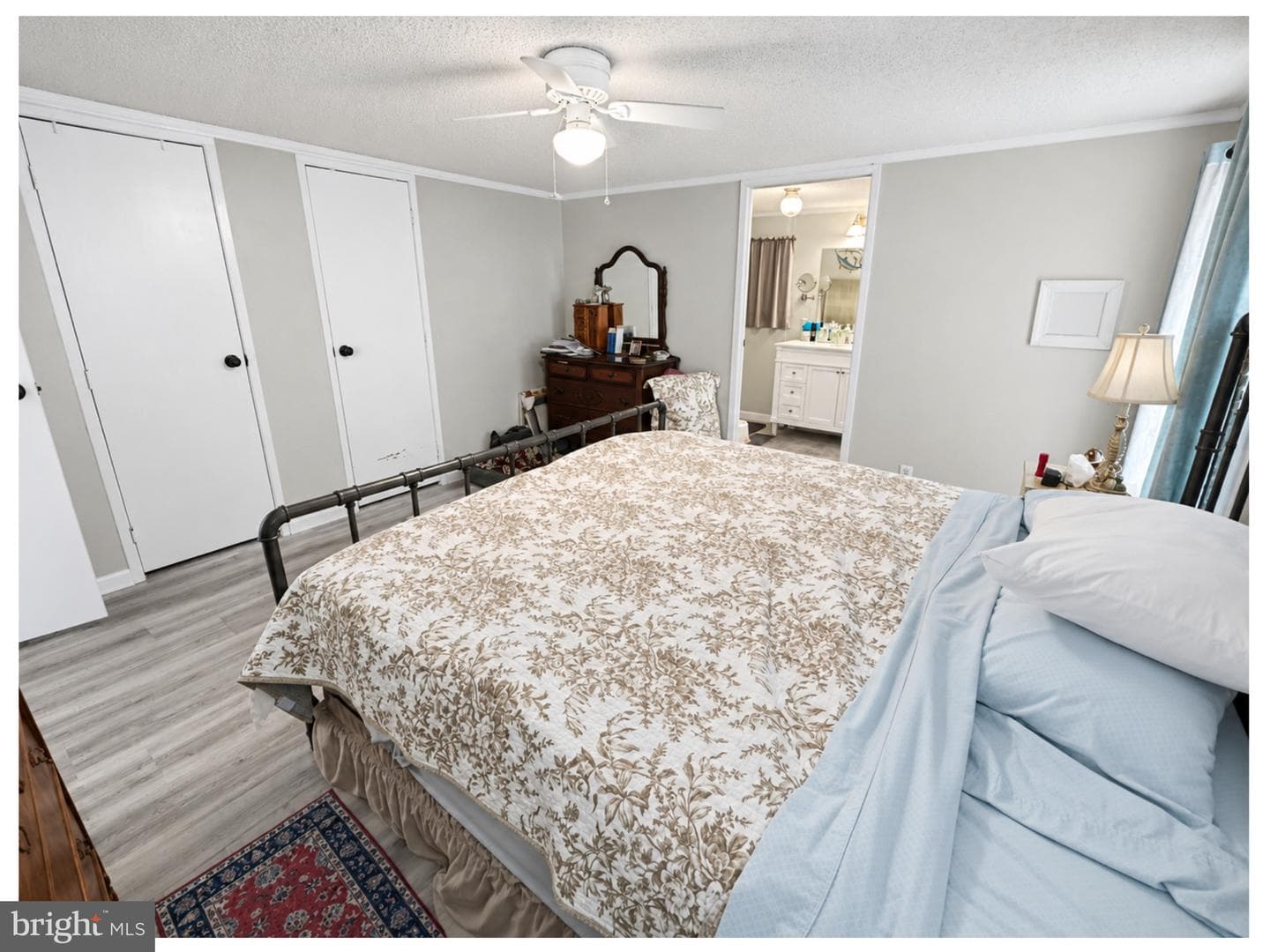 468 W Cedar Street photo 14