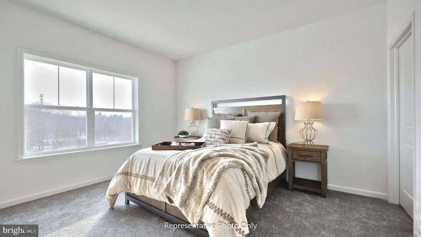 100 Foundry Lane photo 11
