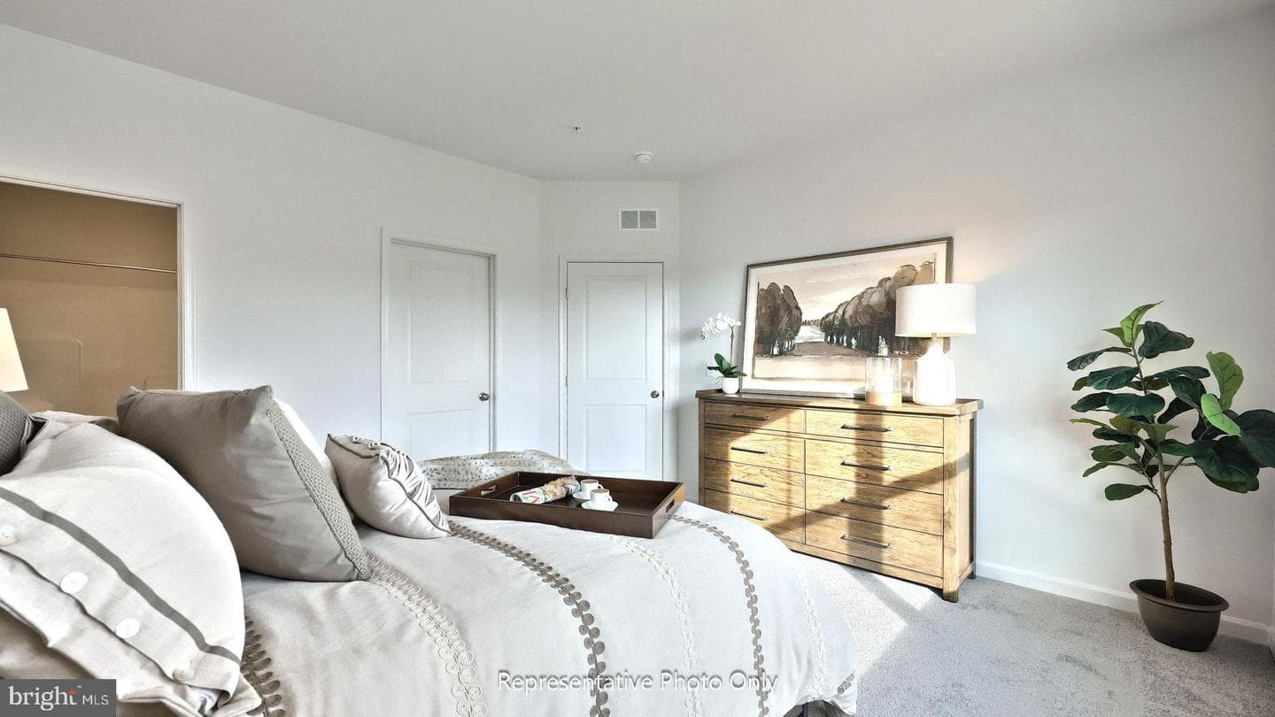 100 Foundry Lane photo 13