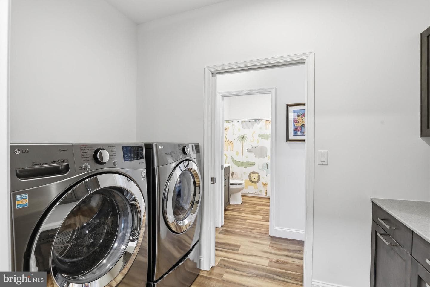 1084 Alden Way photo 27