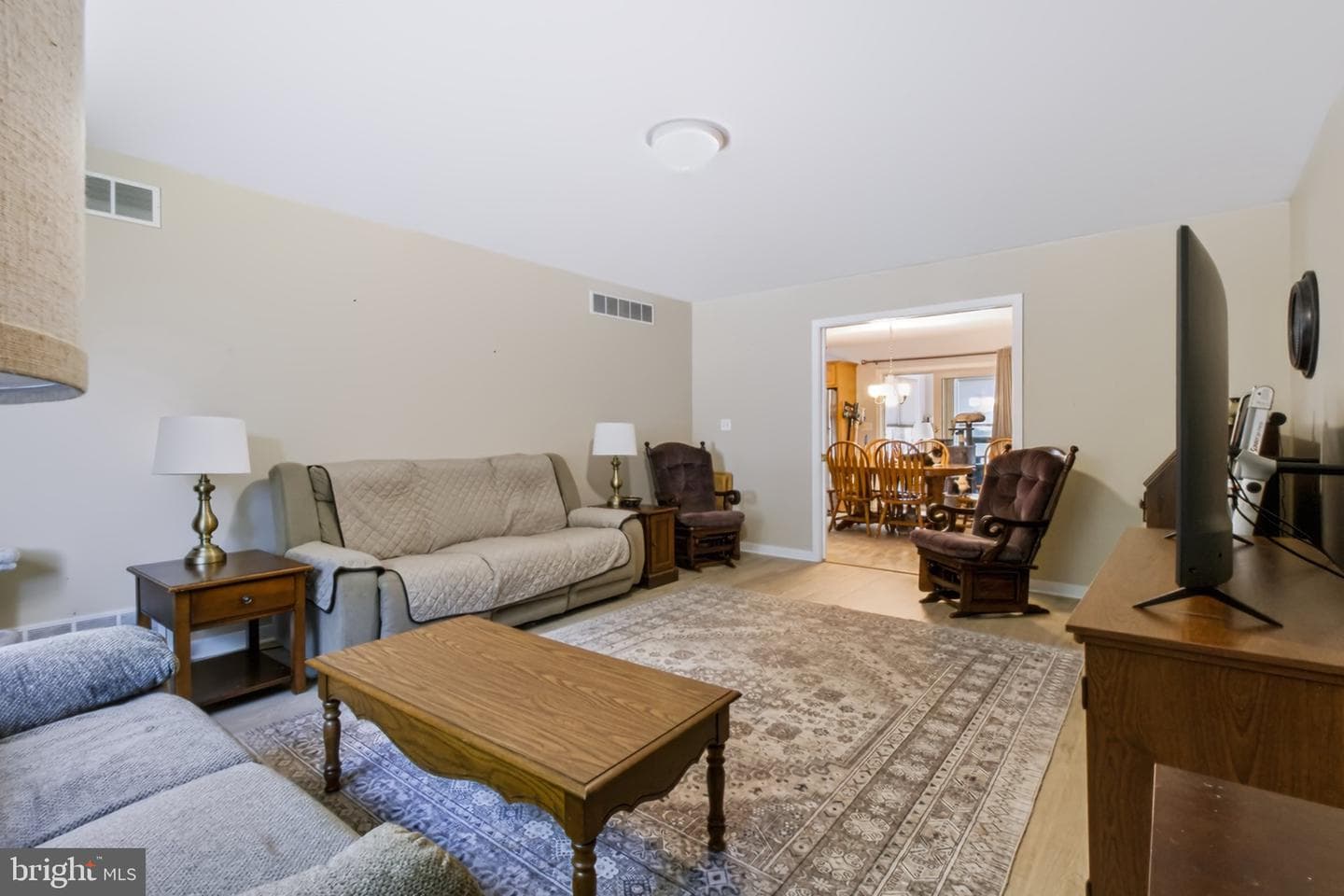 716 W Maple Street photo 18